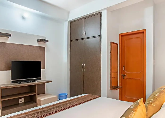The Kasauli Western Uphills I Serviced Apartments I Pvt Balcony I Peacefull Area I By Exotic Stays