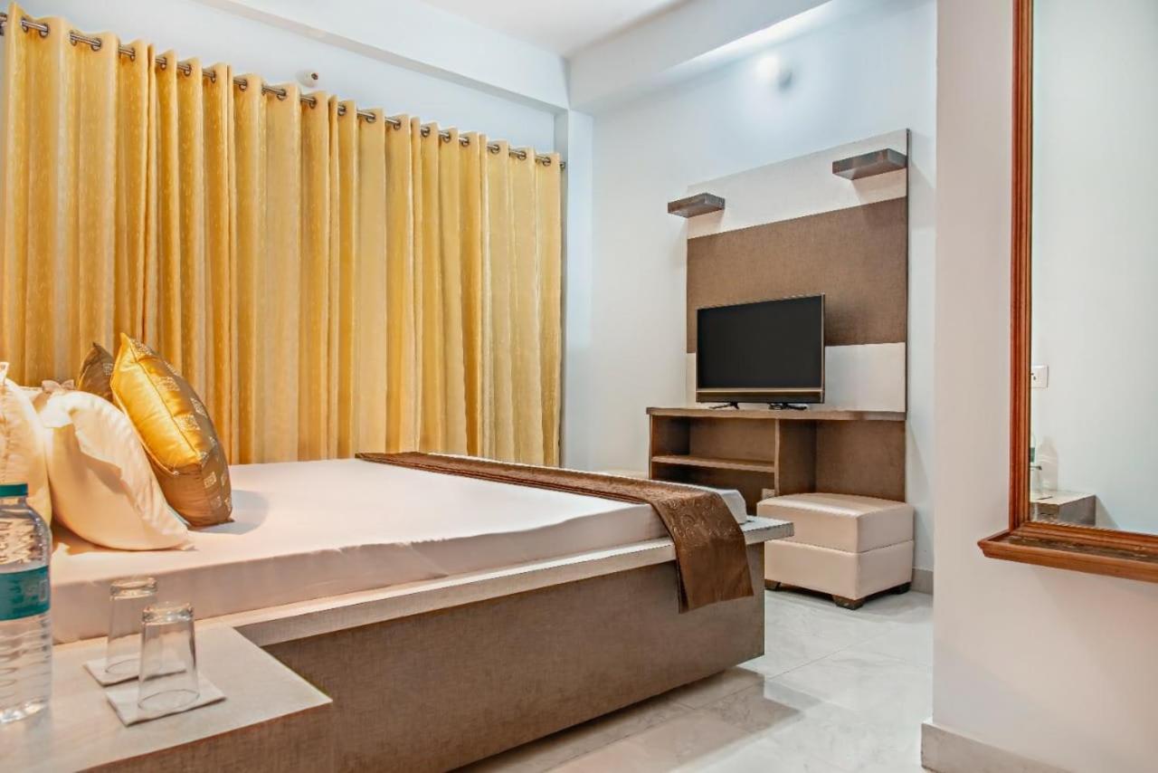 Apartment The Western Uphills I Serviced I Pvt Balcony I Peacefull Area I By Exotic *